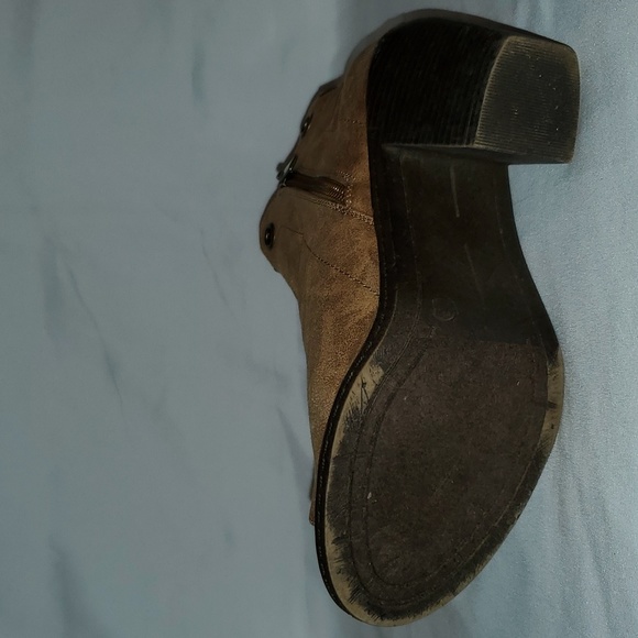 Vintage 93 Gina Peep Toe Ankle Boot - Picture 6 of 7